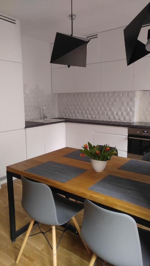 Stylowy 2-Pokojowy Apartament 5 Min. Od Rynku Вроцлав Екстериор снимка